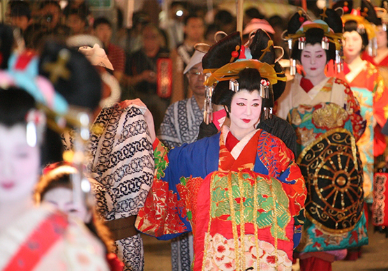 写真撮影のコツ～「祭り写真」の撮り方～