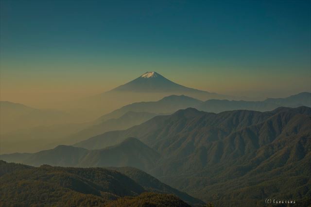 水墨画のような富士山を撮る