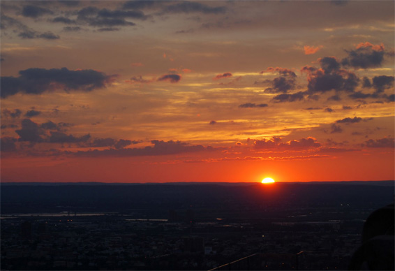 鮮やかな夕日の写真の撮り方 フォトブックコラム